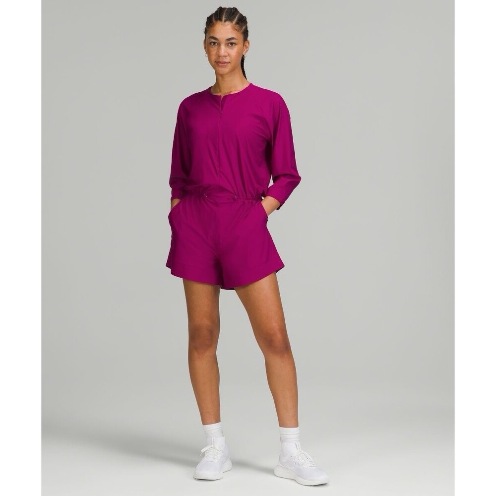 Lululemon Size‎ 6 High Neck UVP Zippered Romper Magenta Purple W1CUYS